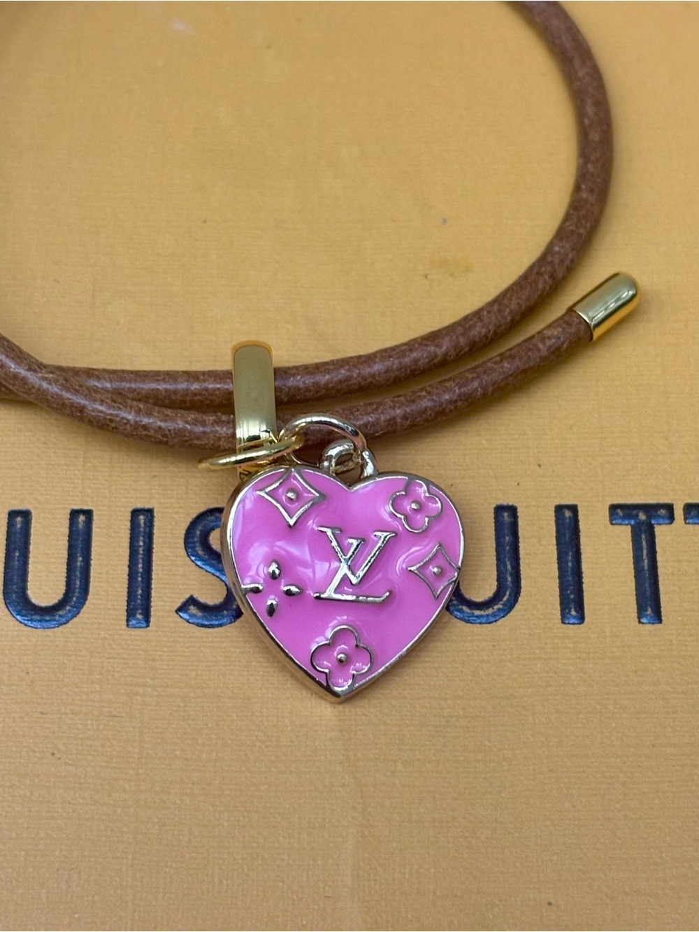 Louis Vuitton Pink Heart Charm Genuine Leather Clasp Gold-Plated Bracelet